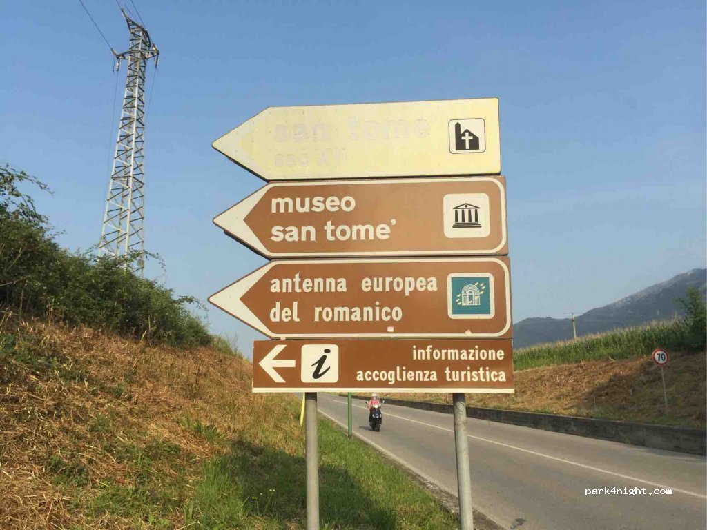 (24030) Almenno San Bartolomeo - 2 Via San Tomè — foto