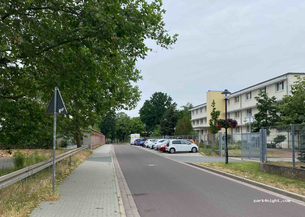 (39288) Burg (bei Magdeburg) - 3 Kirchhofstraße — foto 3