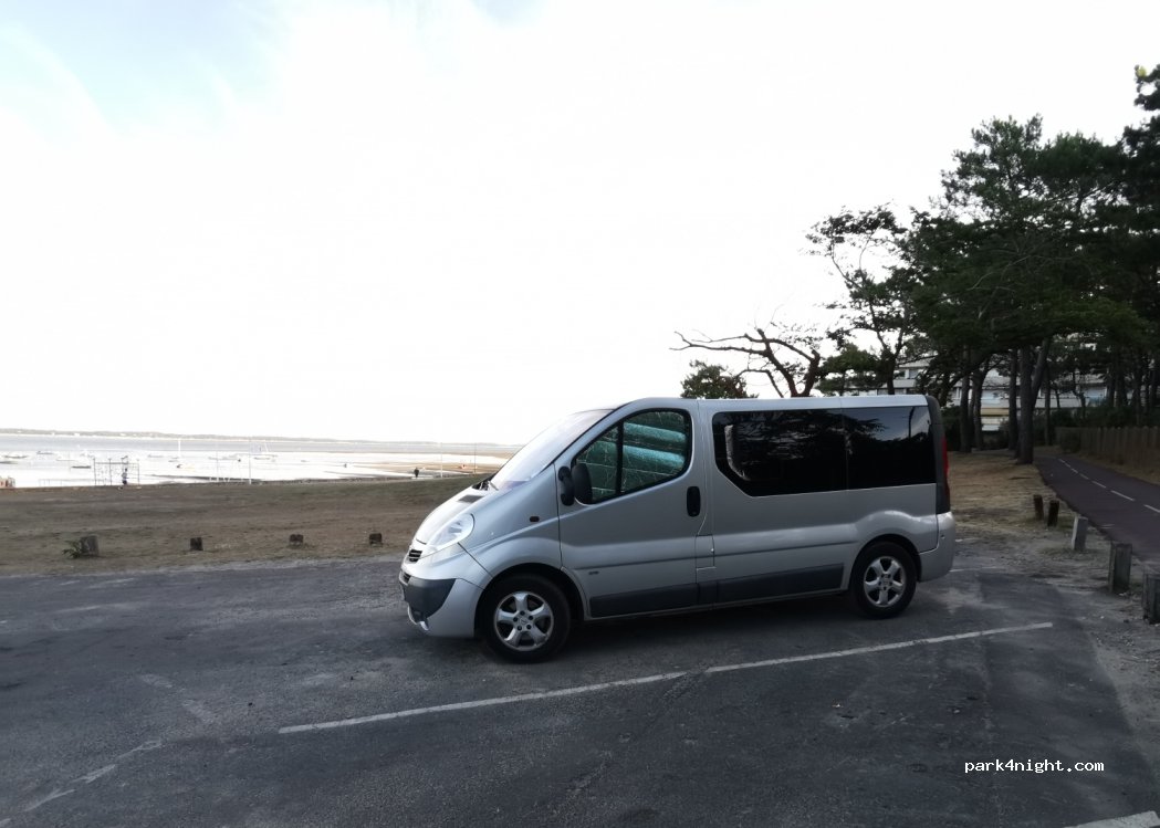 (33120) Arcachon - 18 Allée des Arbousiers — foto 2