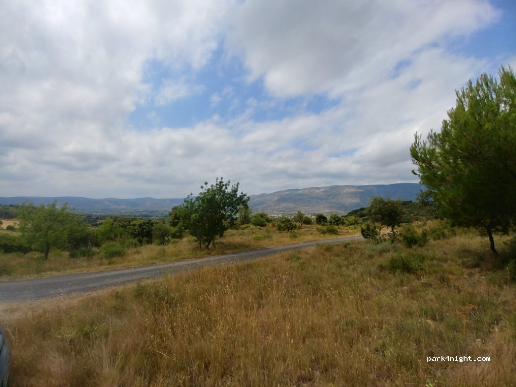 (11350) Tuchan - Unnamed Road — foto