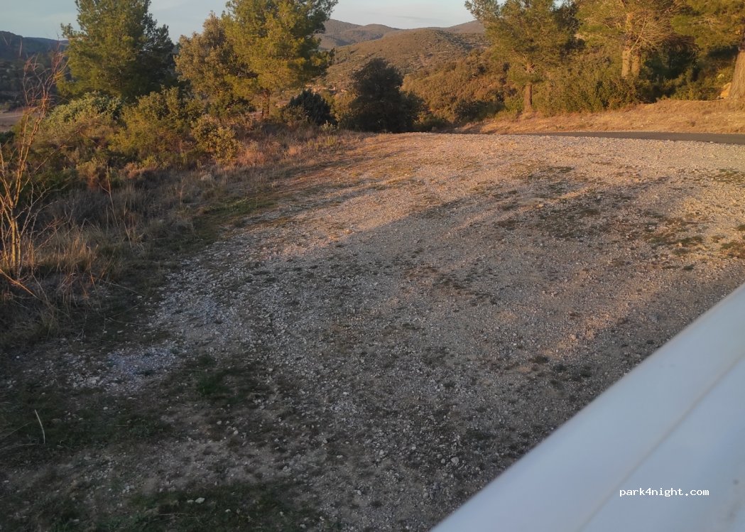 (11350) Tuchan - Unnamed Road — foto 2