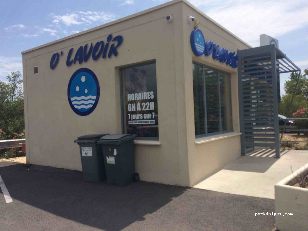 (13300) Salon-de-Provence - 1055 Promenade des Tamaris — foto