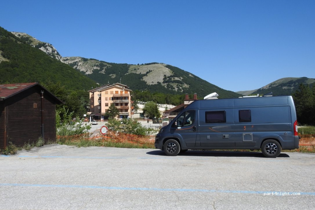 () Ovindoli - 3 Piazzale Funivie — foto 2