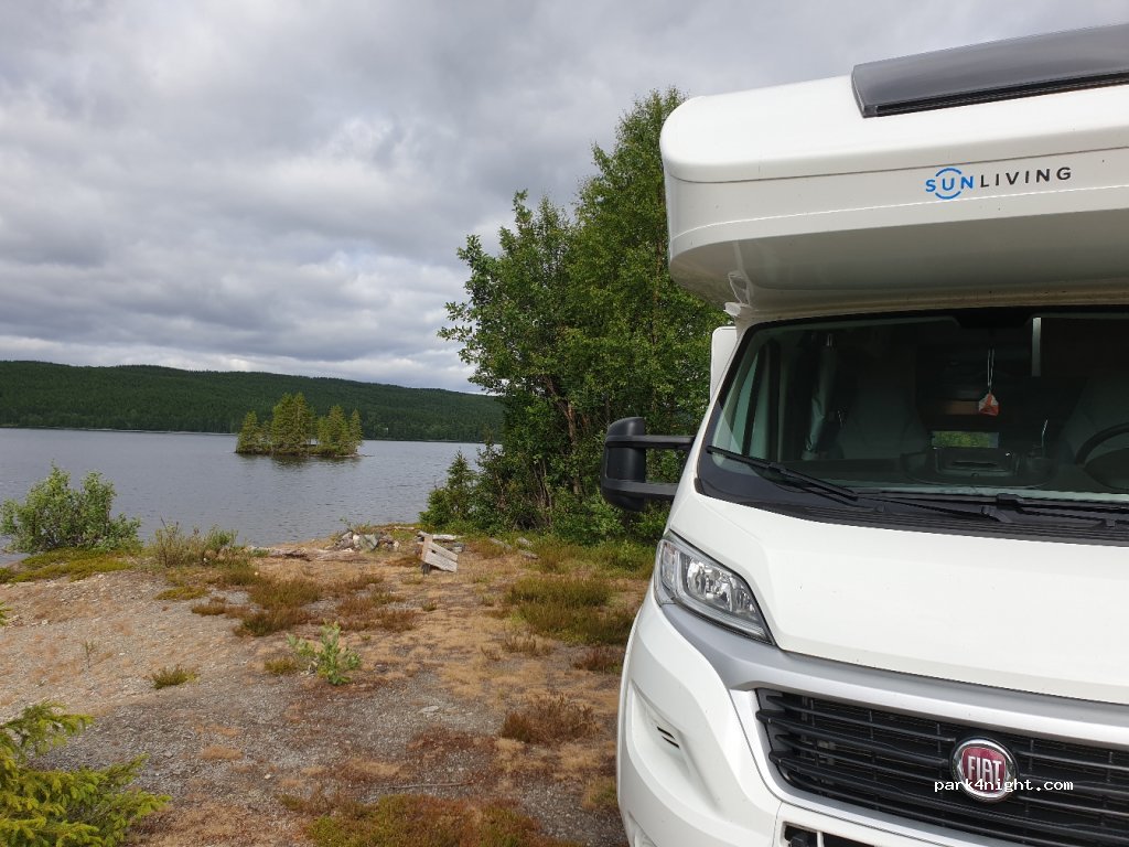 (833 98) Risnäs - Unnamed Road — foto