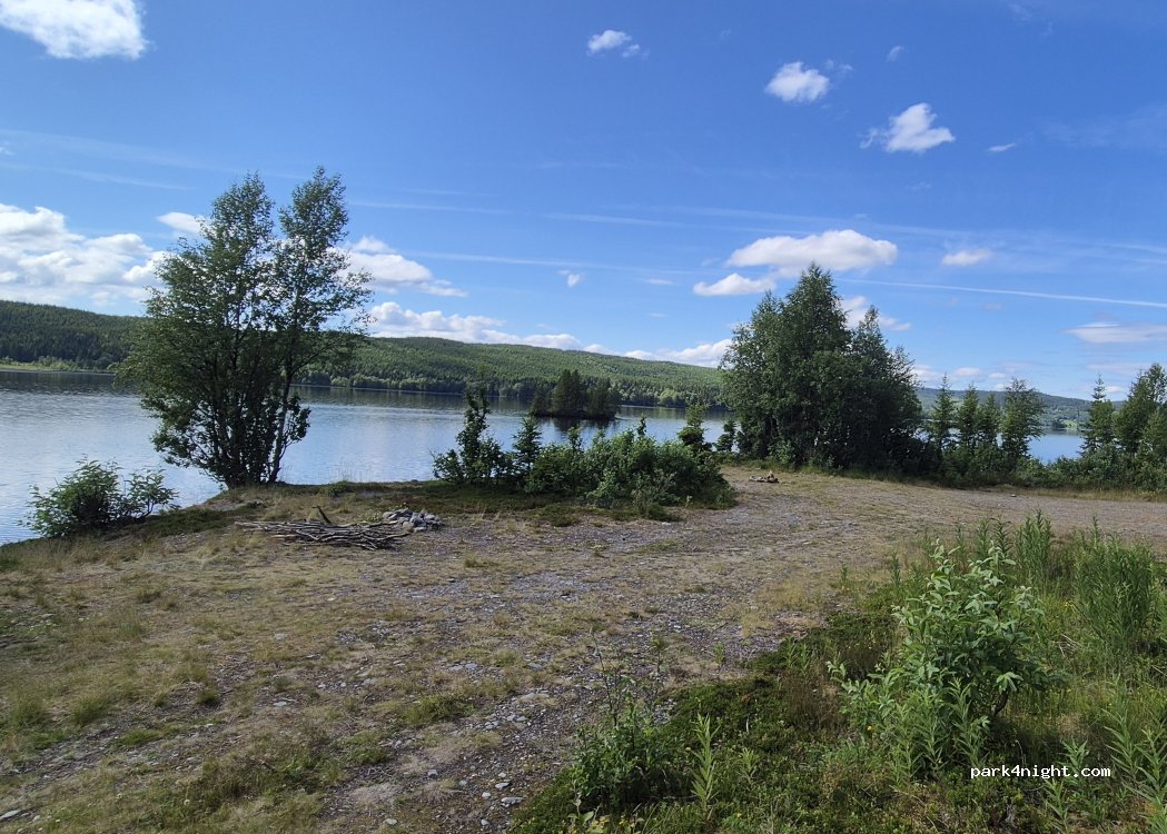 (833 98) Risnäs - Unnamed Road — foto 4