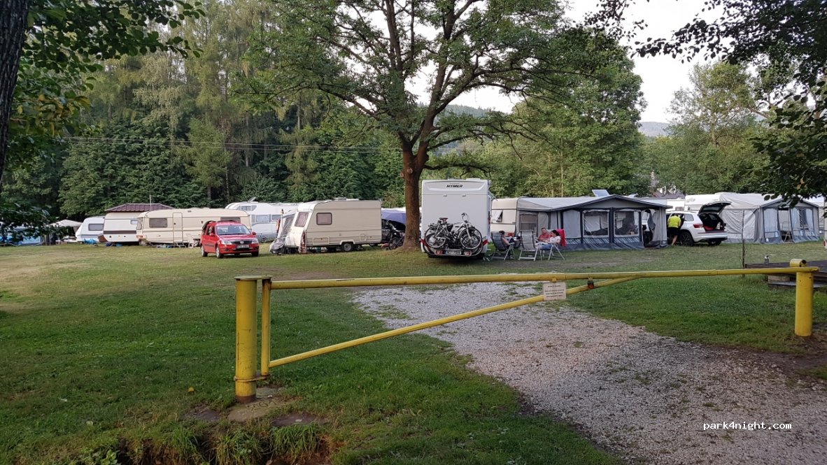 Camp pod kaštany — foto