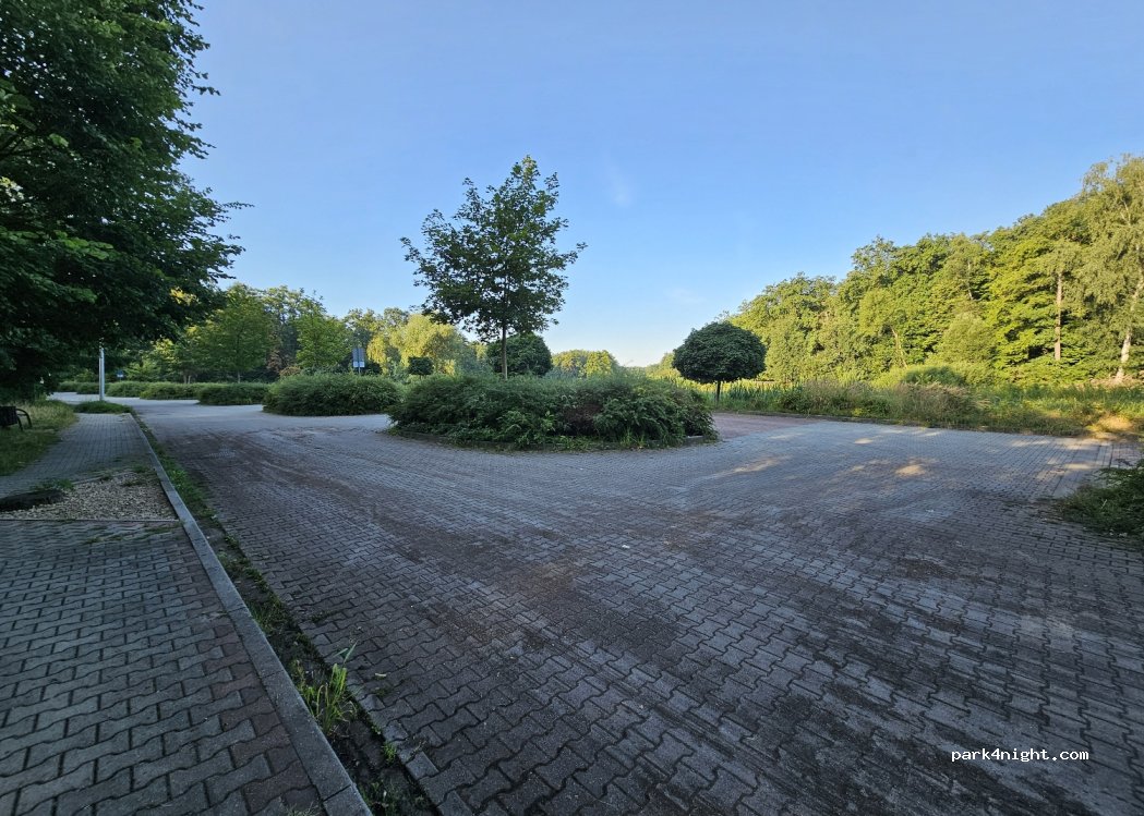 (43-200) Pszczyna - 2 Żorska — foto