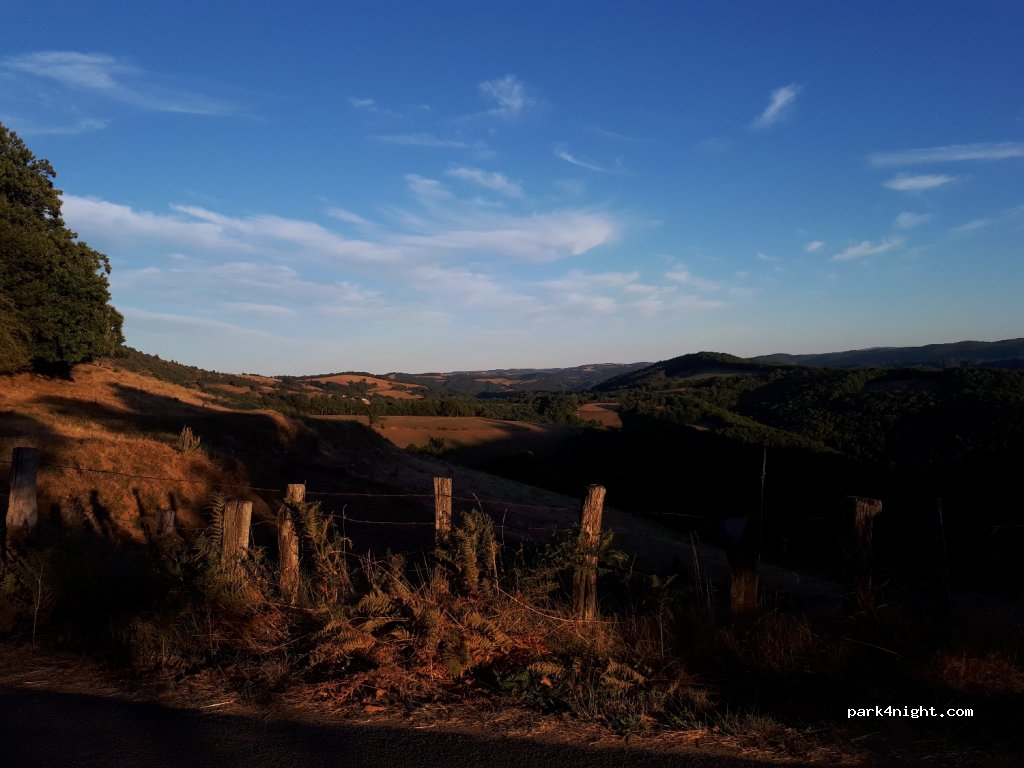 (12470) Prades-d'Aubrac - Unnamed Road — foto 3