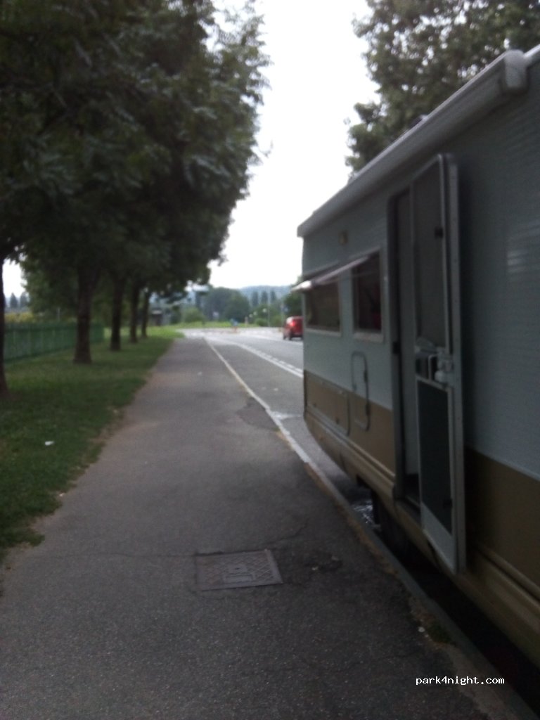 (10036) Settimo Torinese - 41 Via Raffaello Sanzio — foto