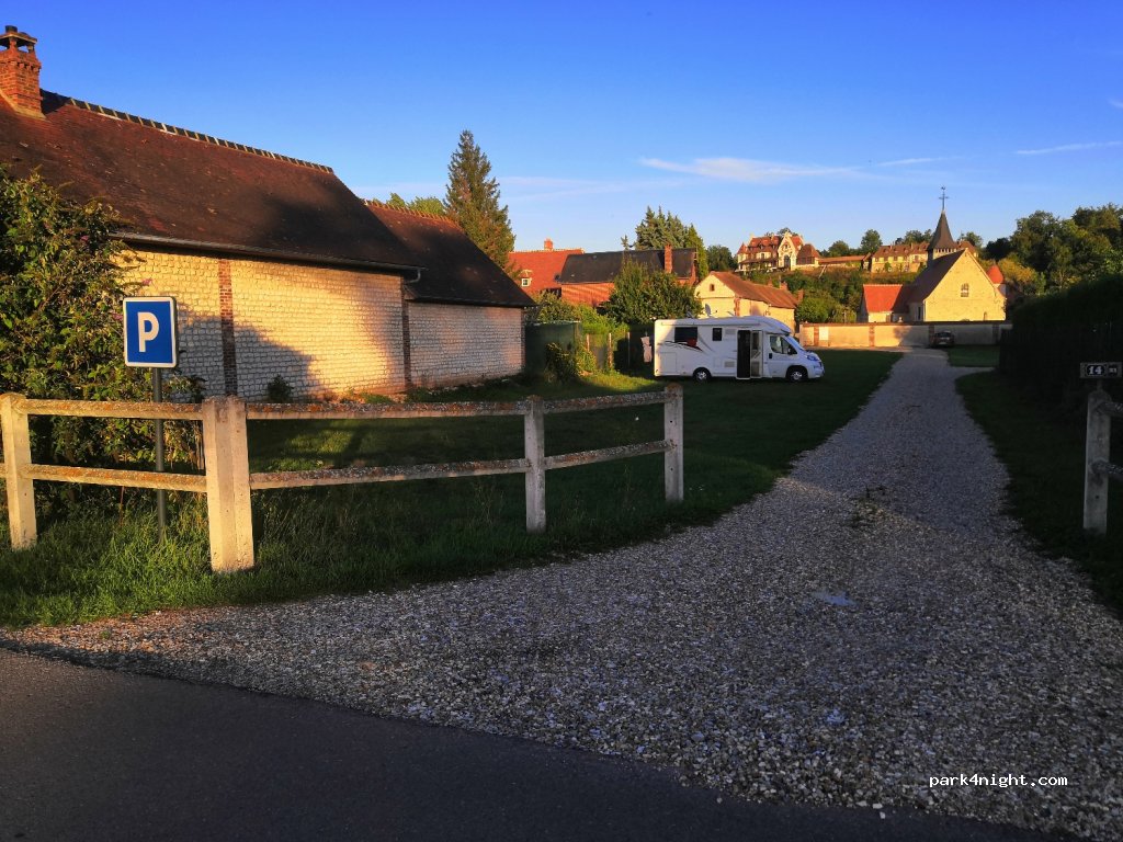 (27430) Porte-Joie - 14 bis route de Saint Pierre — foto