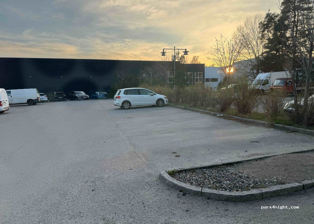 (181 66)  - 9 Värdshusvägen — foto 2