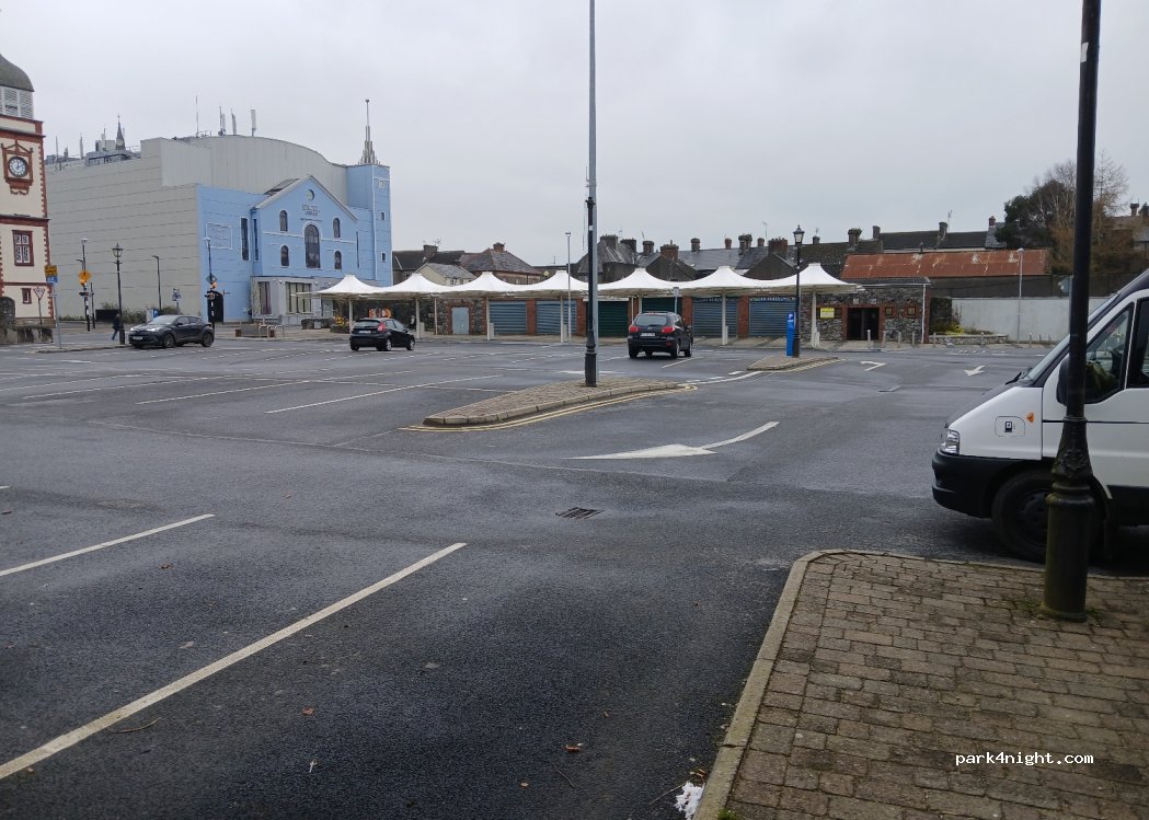 (E34 HH99) Town Lot - 1-2 Market Place — foto