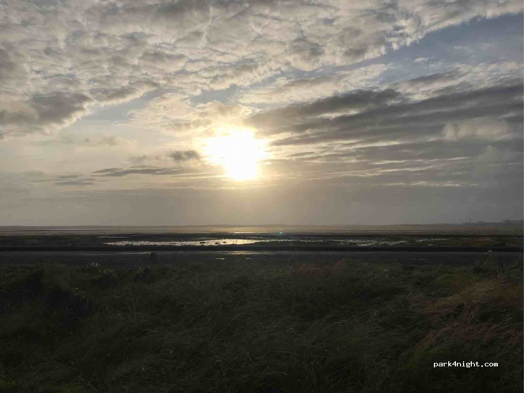 (LA13 0QL) Barrow-in-Furness - 4 Roa Island Road — foto