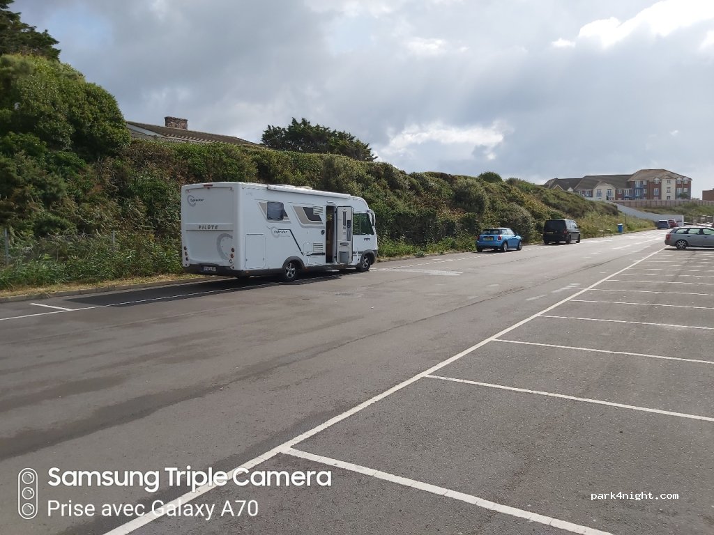 (PO13 9NJ) Lee-on-the-Solent - 18 Crofton Avenue — foto 2