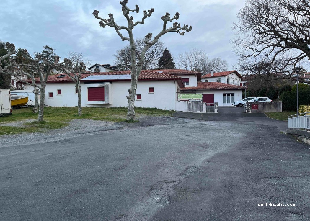 (64500) Saint-Jean-de-Luz - 13 Avenue de la Paix — foto 3