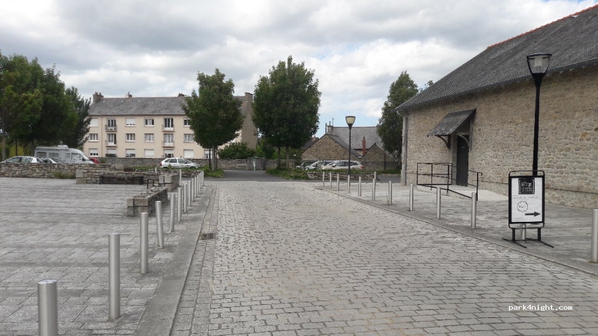 (22100) Dinan - 30 Rue Louise Weiss — foto 2