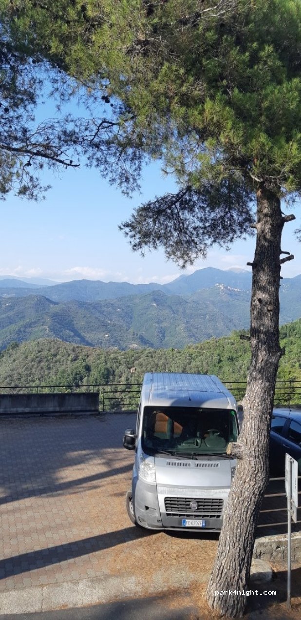 (18032) Perinaldo - 3 Piazza Mons Antonio Rossi — foto 2