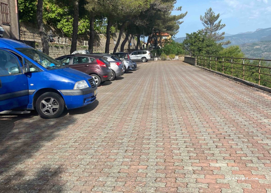 (18032) Perinaldo - 3 Piazza Mons Antonio Rossi — foto 3