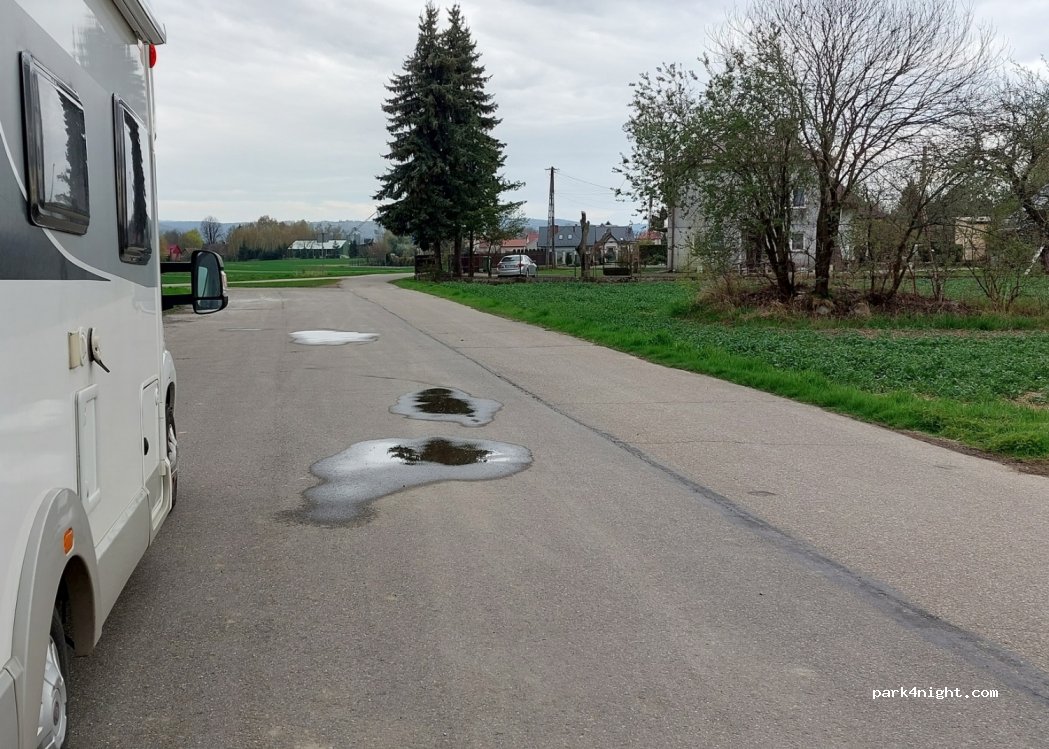 (33-121) Mikołajowice - — foto 2