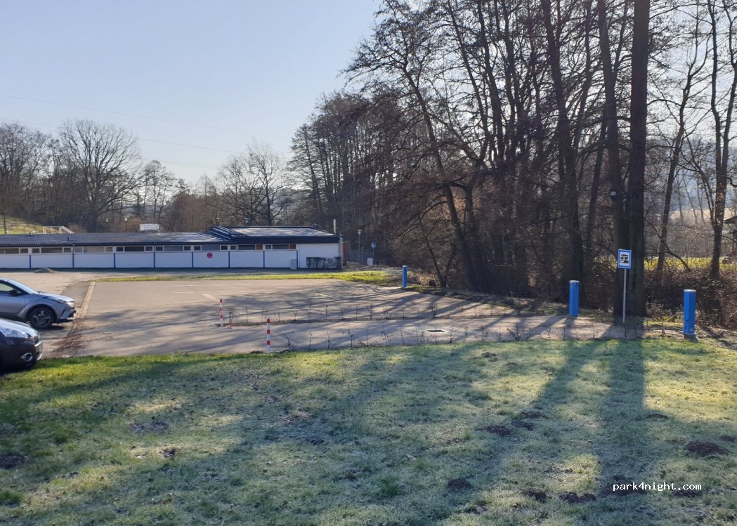 Wohnmobilstellplatz am Freibad Kalletal — foto 3