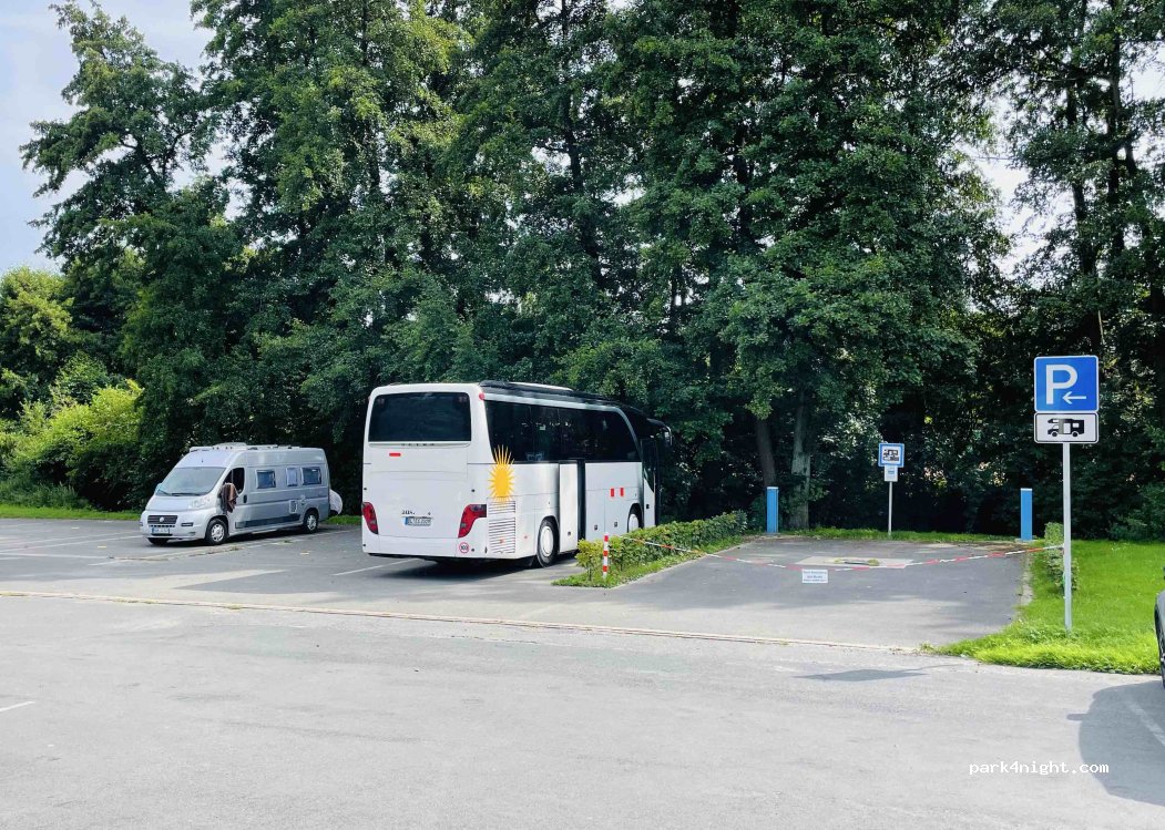Wohnmobilstellplatz am Freibad Kalletal — foto 5