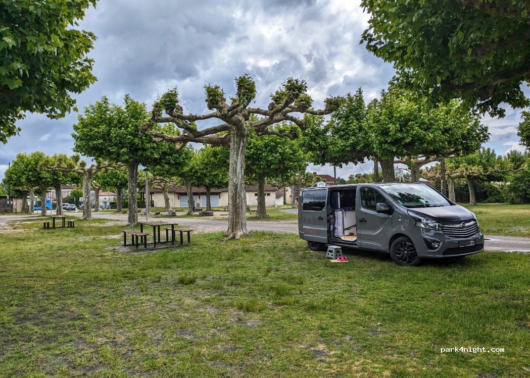 (47420) Houeillès - 24 Avenue Adrien Lamothe — foto 3