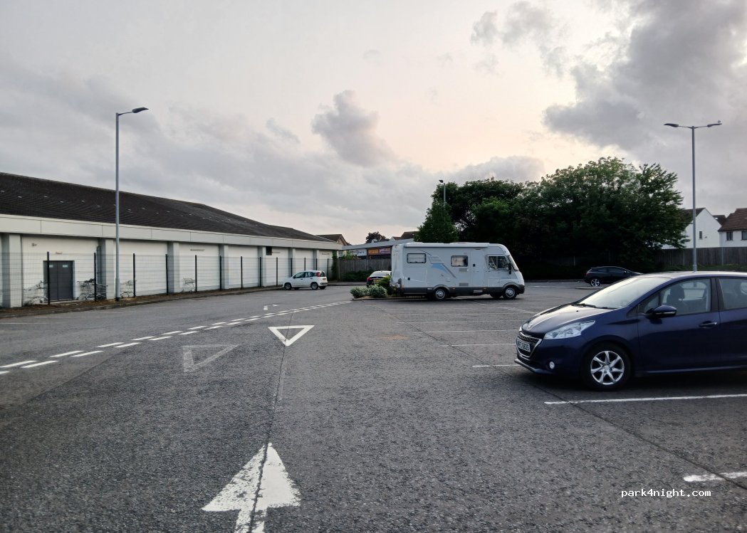(BT16 1TT) Belfast - 2 Dunlady Road — foto 4