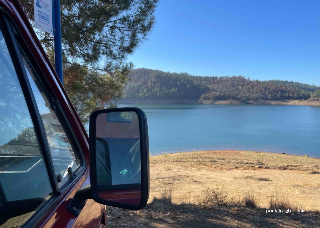(2300)  - Estrada dos Montes — foto