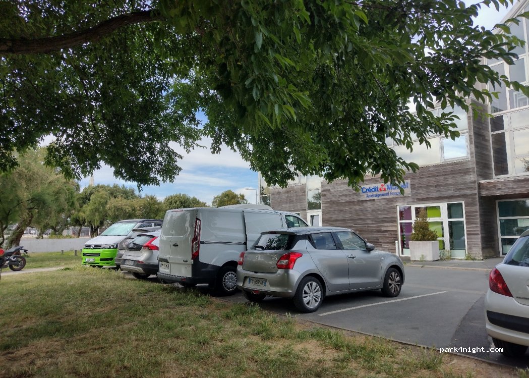 (17000) La Rochelle - 2 Rue de la Désirée — foto 2