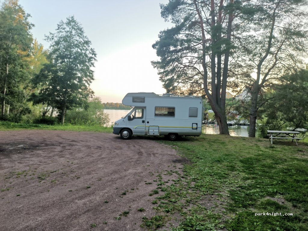 (791 95)  - 8 Kolviksvägen — foto 2