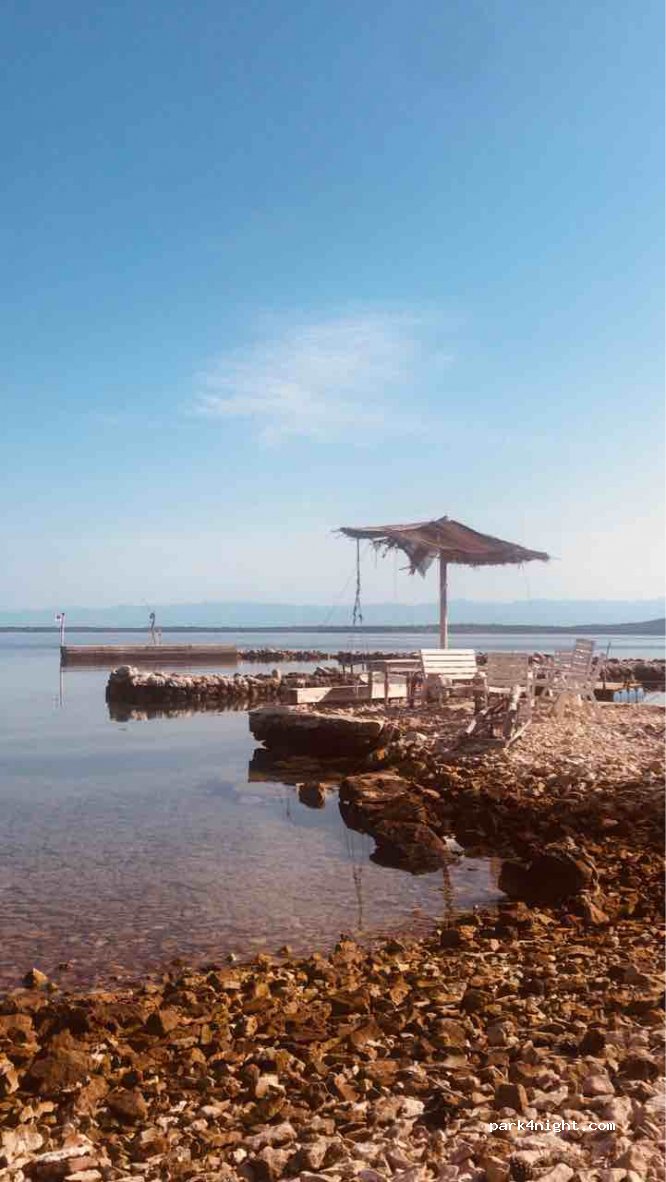 (23284) Veli Iž - Unnamed Road — foto