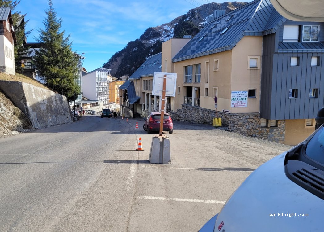 (65200) Bagnères-de-Bigorre - 4 Rue des 4 Termes — foto 2