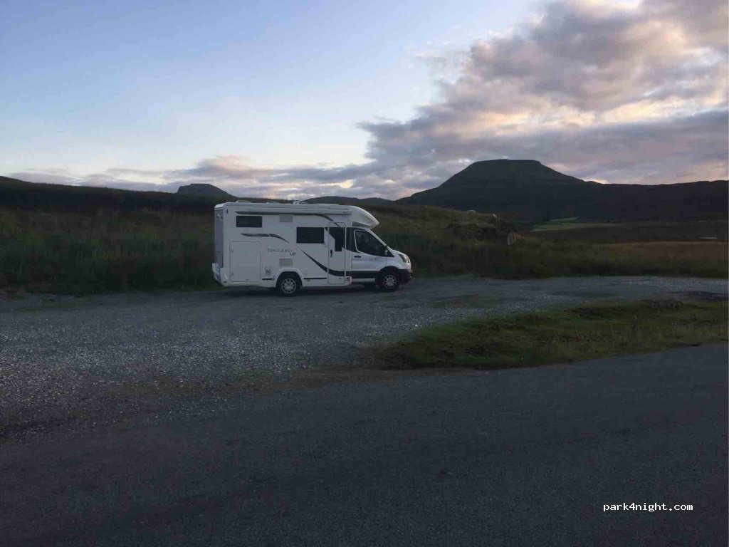 (IV55) Isle of Skye - B884 — foto