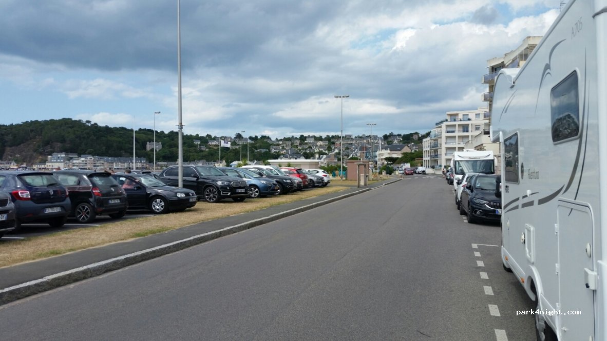 (22430) Erquy - 28 Boulevard de la Mer — foto