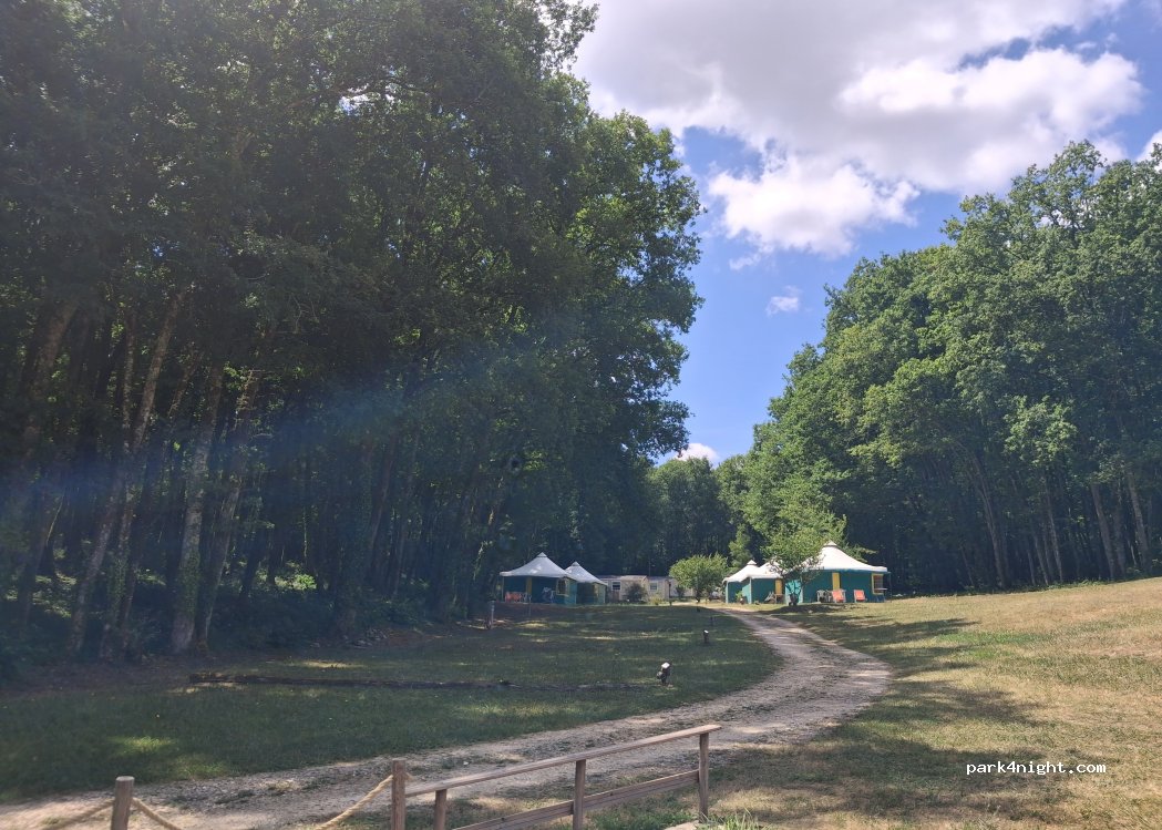 Camping Domaine de Corneuil — foto 4