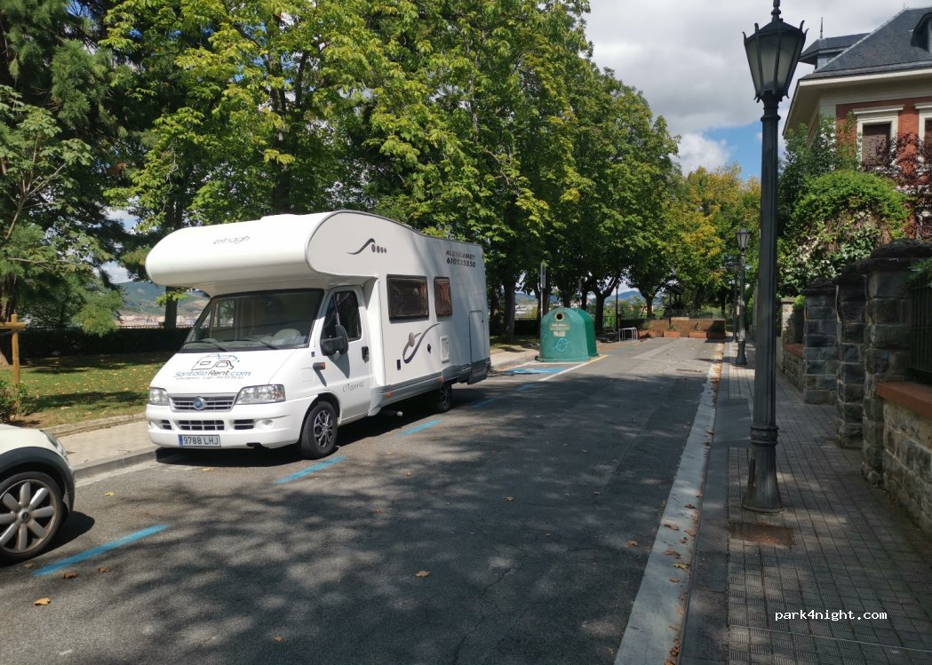 (31002) Pamplona - 47 Avenida de la Baja Navarra — foto 2
