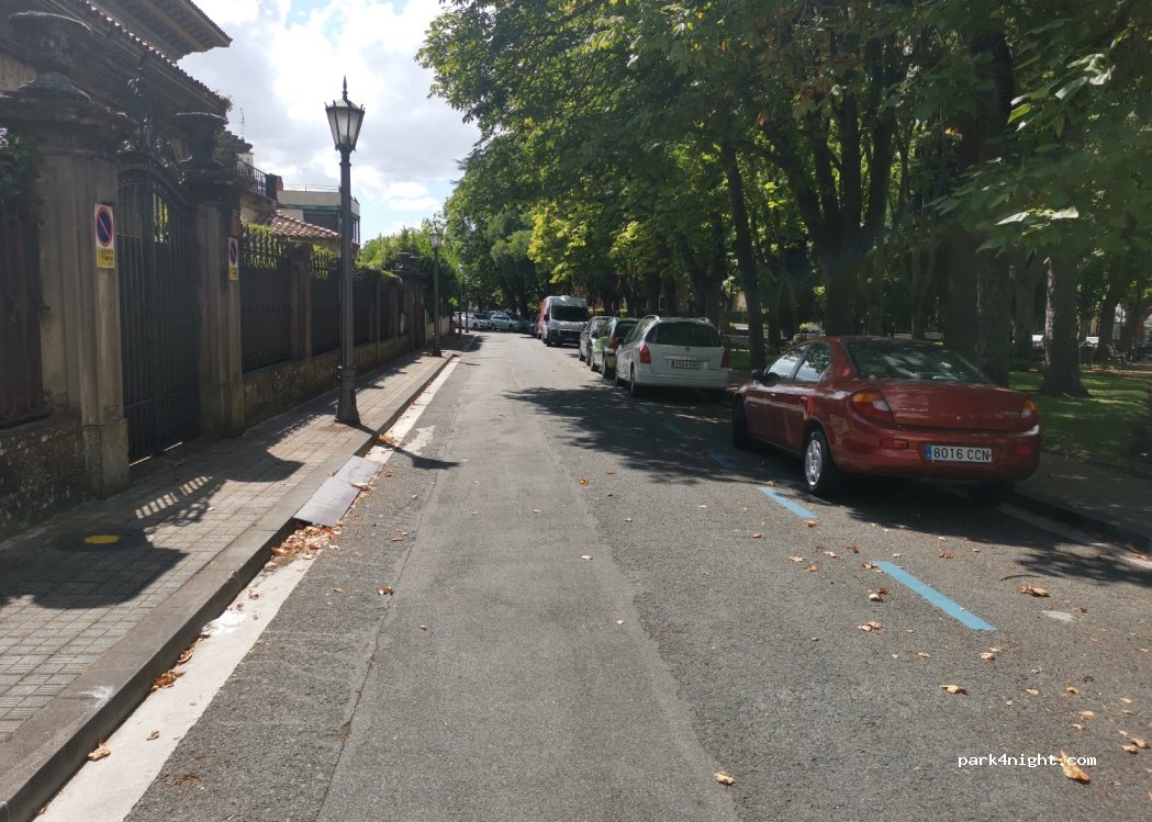 (31002) Pamplona - 47 Avenida de la Baja Navarra — foto 3