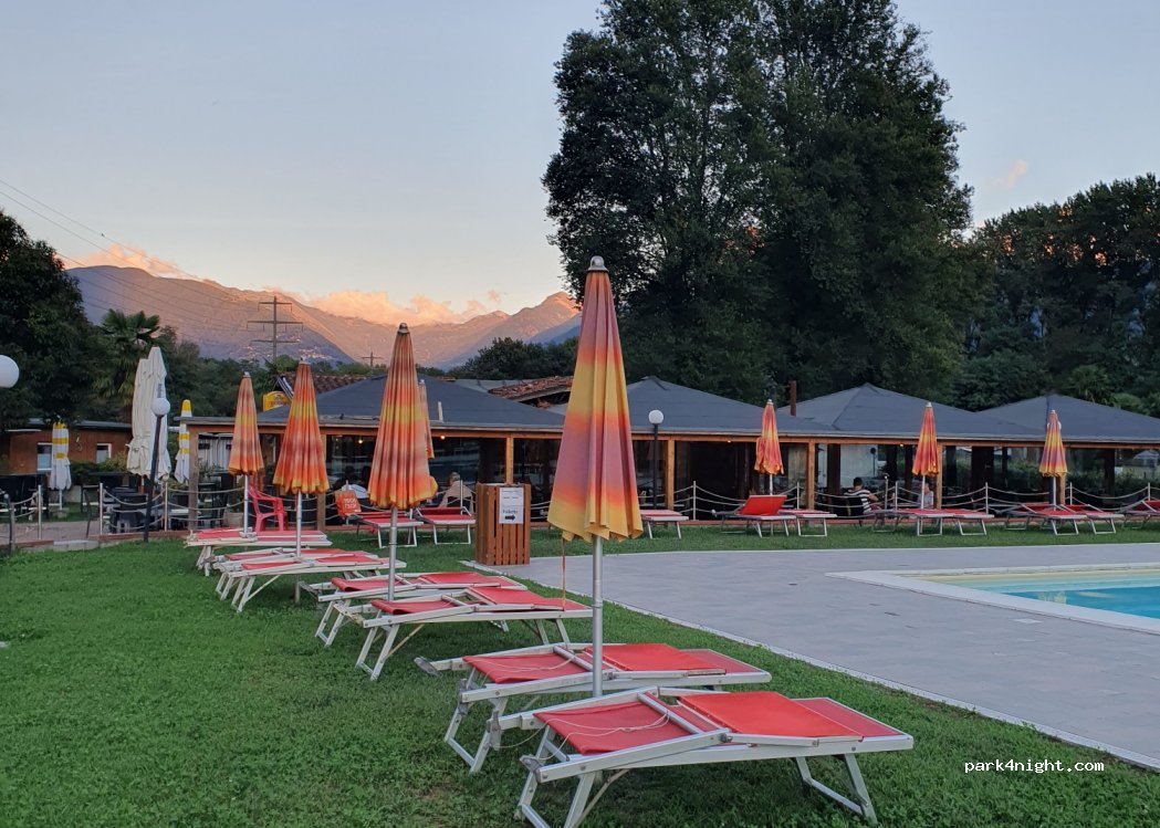 Camping isola -Camping Tessin - Gudo - Tenero - Locarno — foto 4