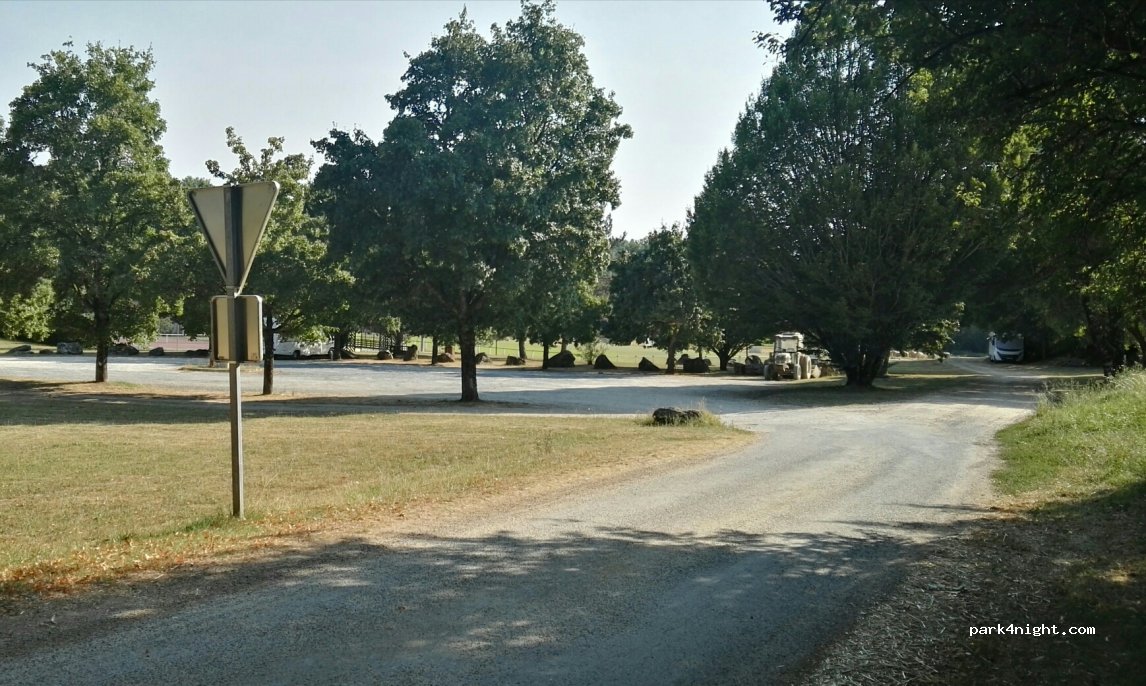 (24510) Sainte-Alvère - Route de périgueux — foto 2