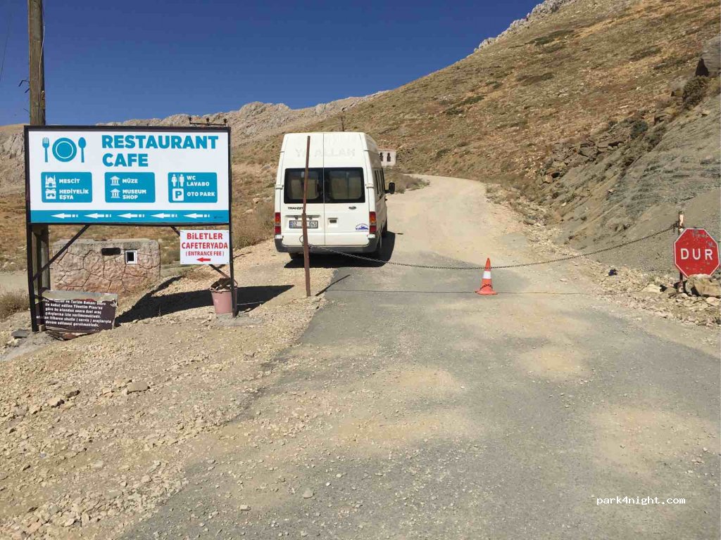 (02400)  - Nemrut Dağı Yolu — foto