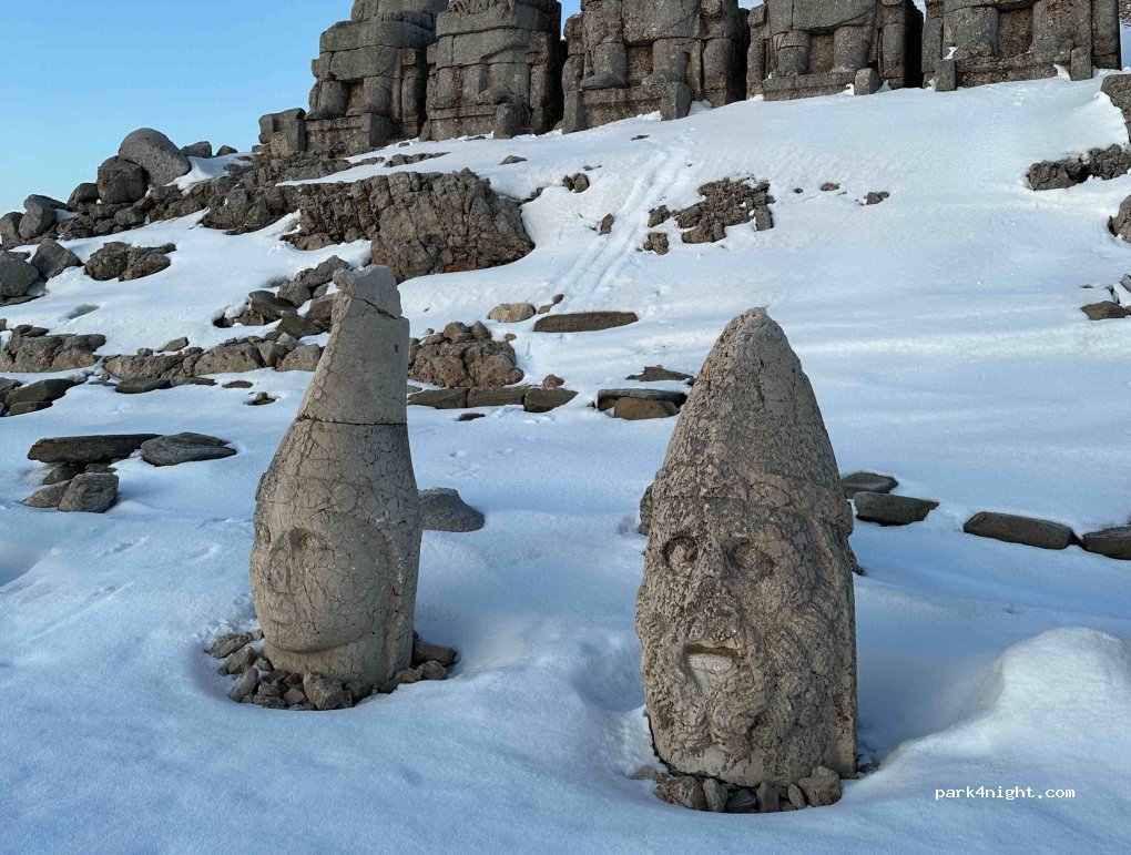 (02400)  - Nemrut Dağı Yolu — foto 3