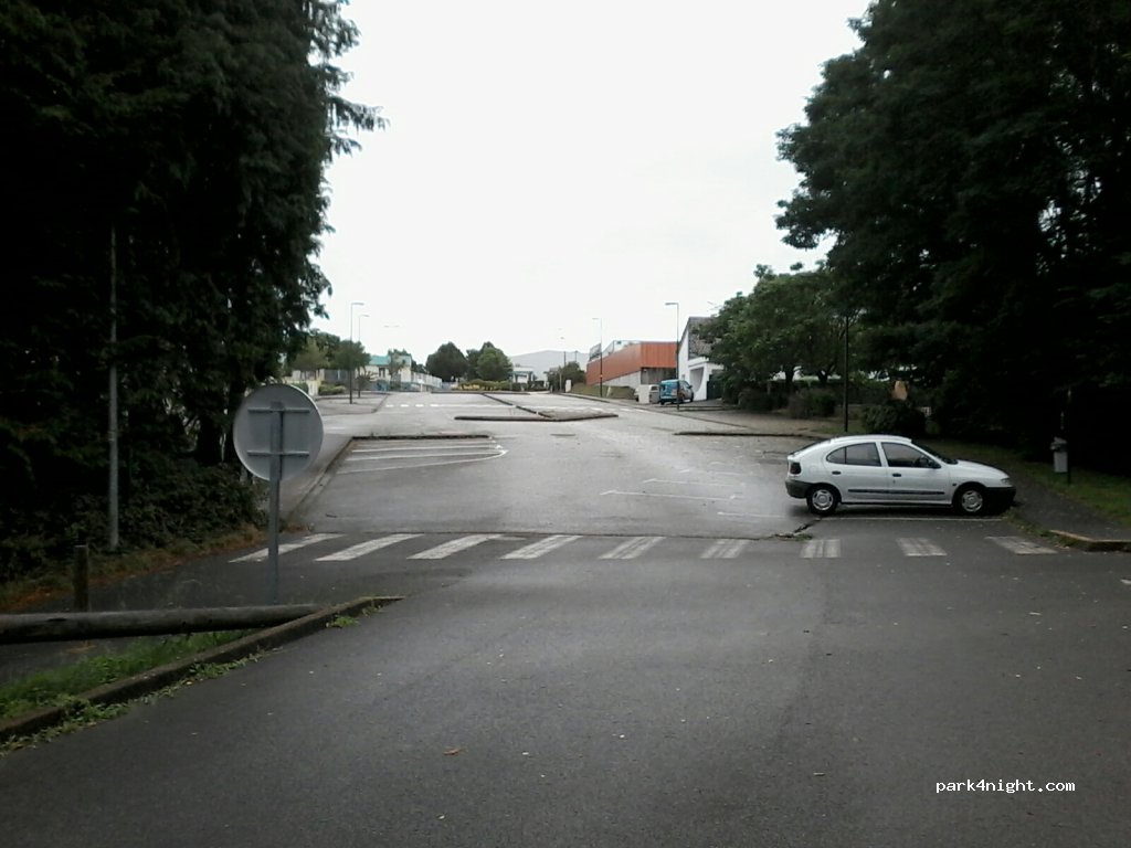 (29500) Ergué-Gabéric - 7 Allée Angela Duval — foto 3