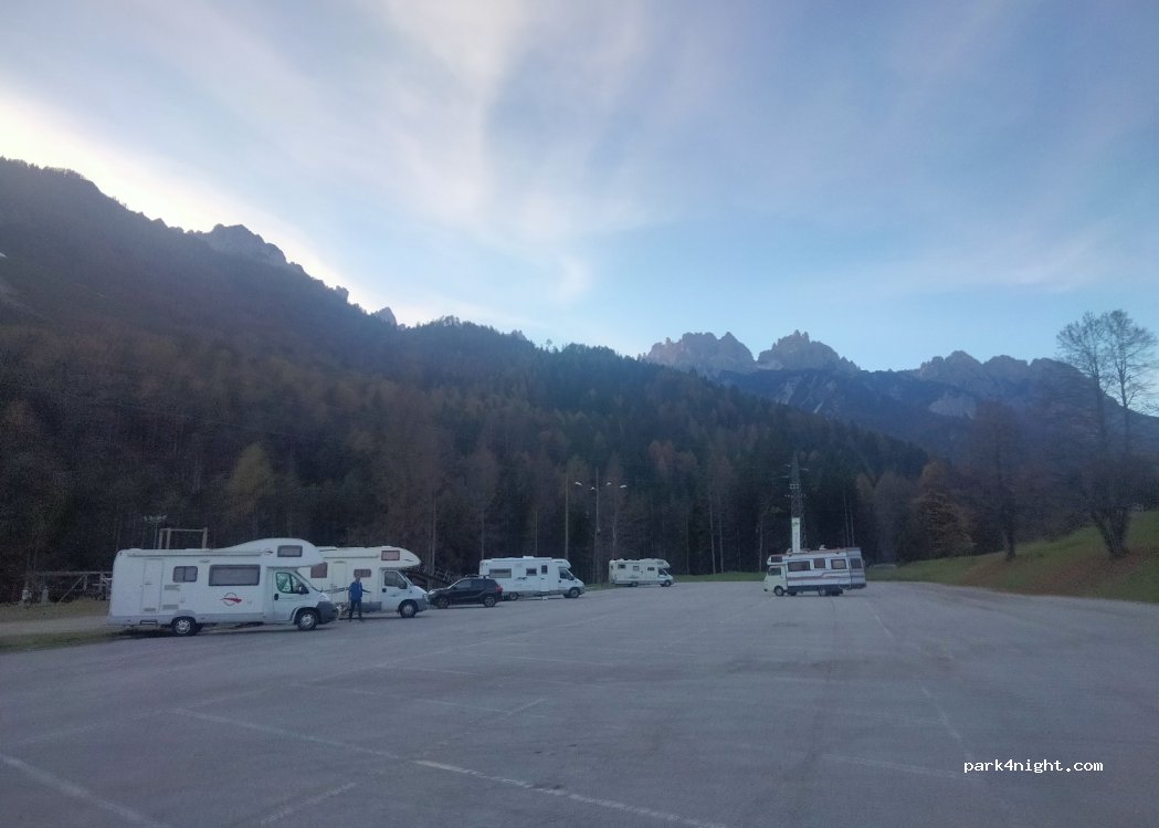 (33024) Forni di Sopra - Strada Statale 52 — foto 5