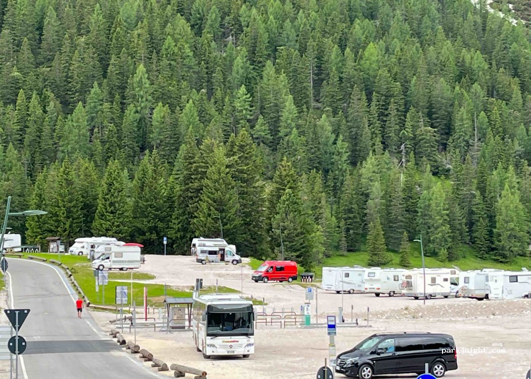 Area Sosta Camper Misurina — foto