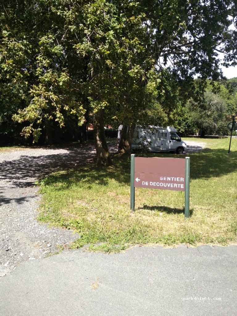 (64990) Saint-Pierre-d'Irube - Chemin de Larregia — foto 3