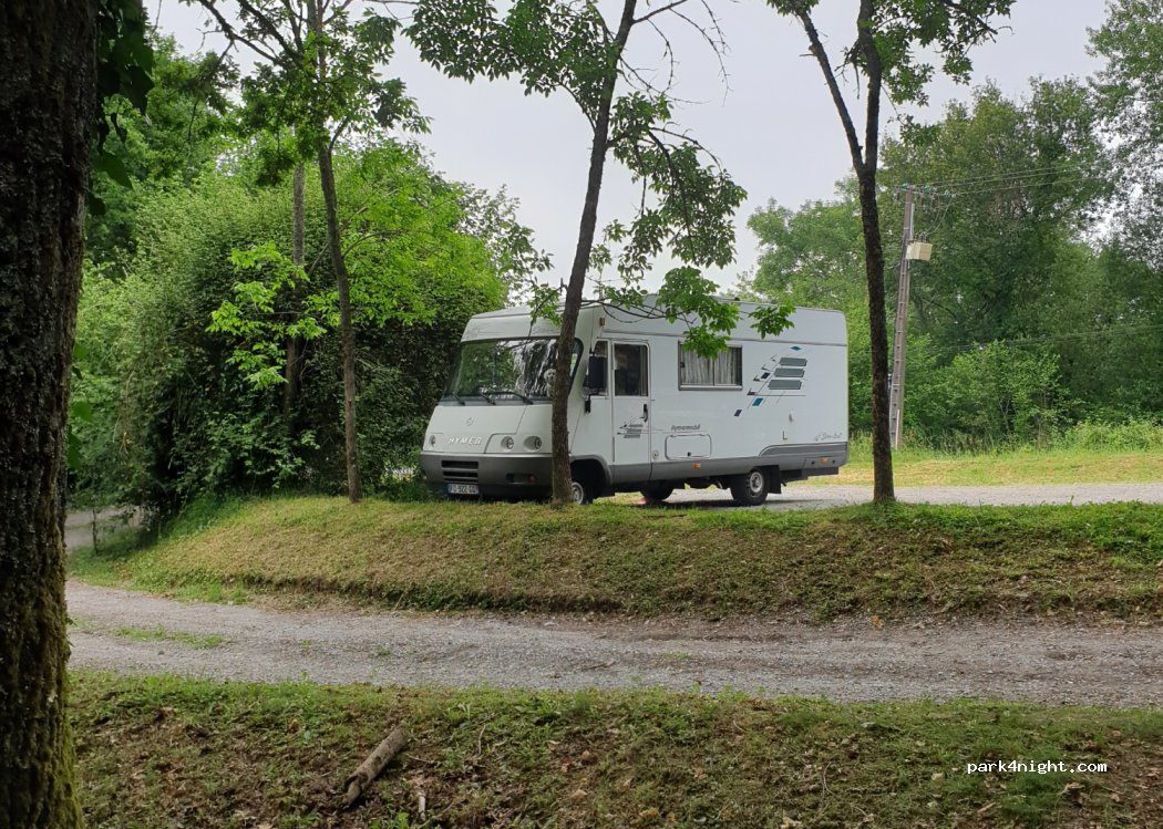 (64990) Saint-Pierre-d'Irube - Chemin de Larregia — foto 4