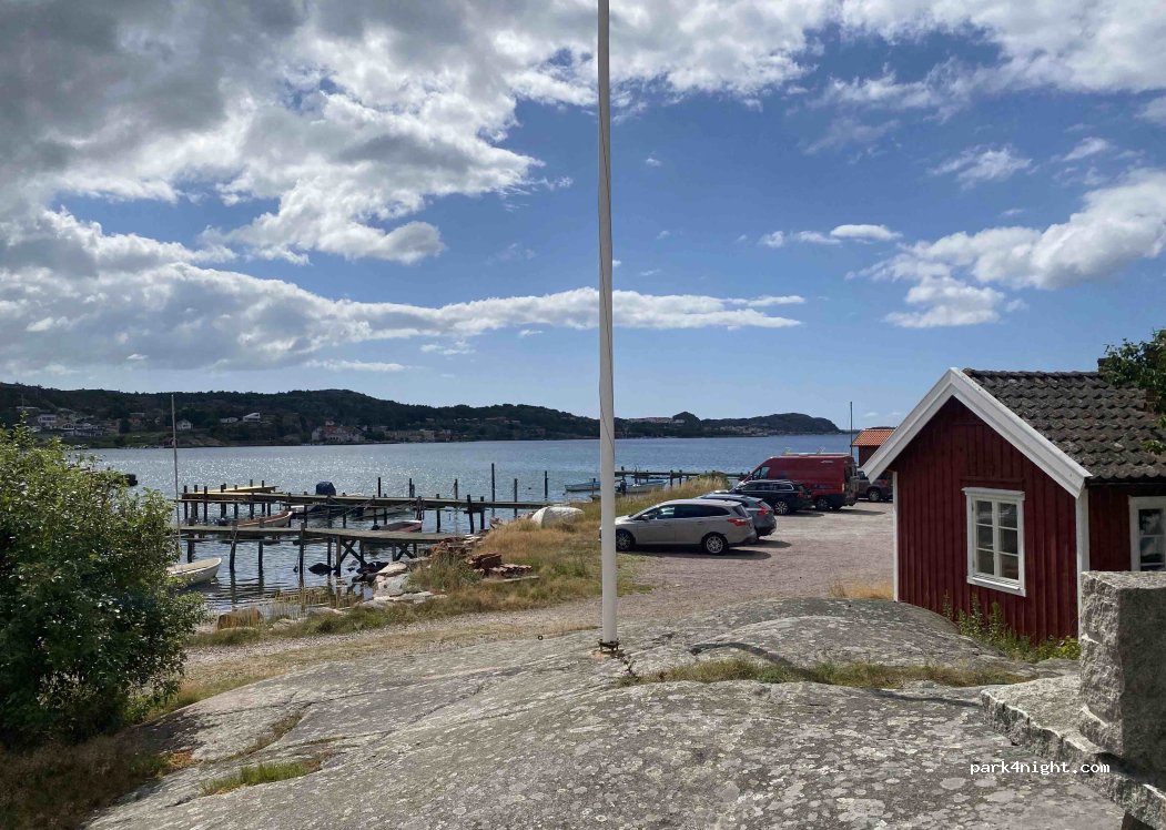(457 48) Gerlesborg - Saltebrovägen — foto 2
