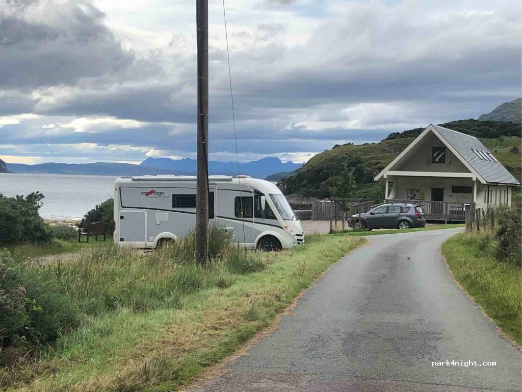(IV40 8JH) Kyle - Unnamed Road — foto 3