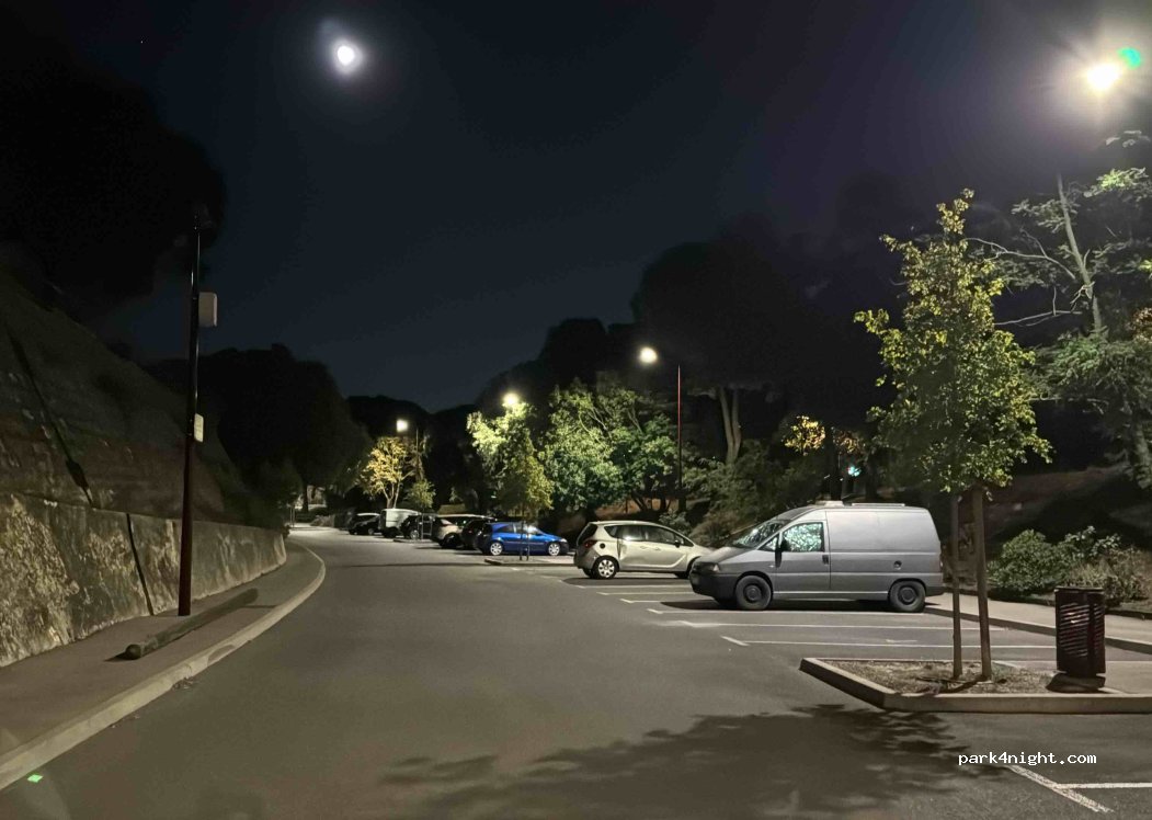(13170) Les Pennes-Mirabeau - 98 B Avenue François Mitterrand — foto 4