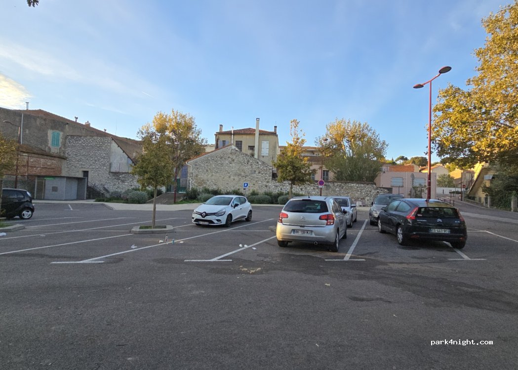 (13170) Les Pennes-Mirabeau - 98 B Avenue François Mitterrand — foto 5